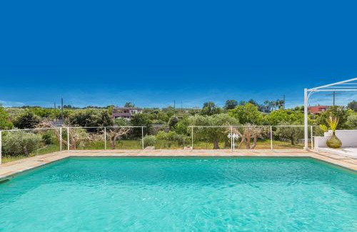 Putignano Villa | Trullo DoMi by Perle di Puglia