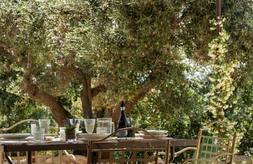 L'Assunta House | Trullo Nascosto, The perfect Romantic Hideaway, with jacuzzi and private pool