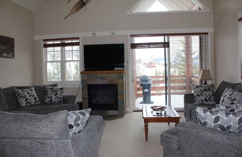 Saddle Ridge Condo | Truly Ski In/Ski Out Condo! Spacious- Sleeps 11! Great Mountain Views!