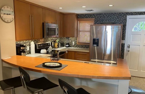 Truman Annex House | Truman Annex Townhome w/pool Key west