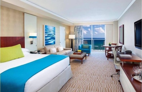 Sunny Isles Beach Resort | Trump International Accessible Junior Suite w/King Bed, WiFi, & Beautiful Views