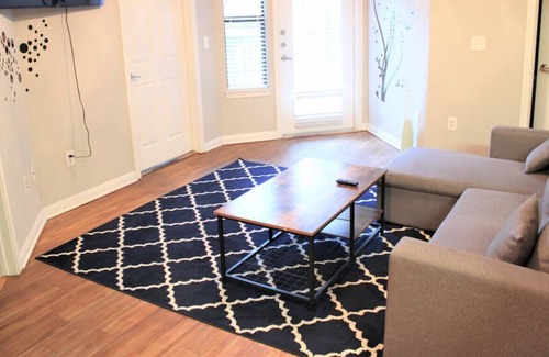 West Campus Condo | TSC 315 Luckey · ATX Cute n Cozy Condo! Poolside, GREAT location
