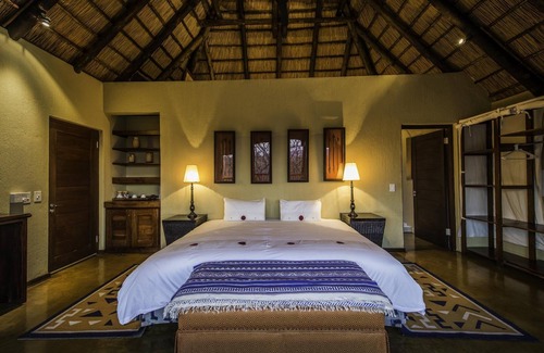 Vaalwater Cabin | Tshwene Lodge