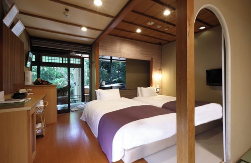 Yugawara House | Tsubaki