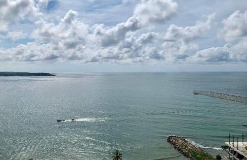 El Laguito Apartment | Tu Pent-House Con Vista al Mar!