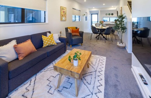 Christchurch City Centre House | Tuam Street delight 4 bed 4 bath