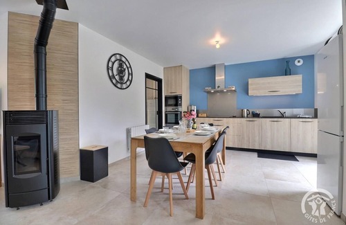 Erce-pres-Liffre House | Tuberix - Erce Pres Liffre