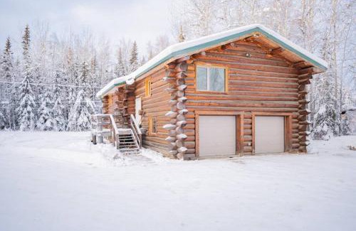 College House | Tucked Away Timber Upper Suite