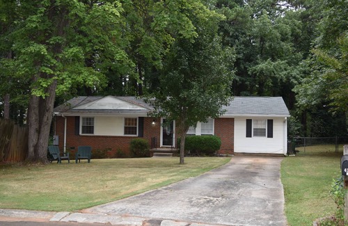 Tucker House | Tucker Ranch - Comfortable Home w/screened in porch. Pet Friendly.