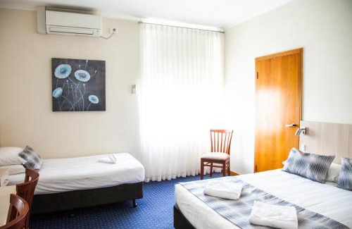 Hamilton Hotel | Tudor Inn Newcastle