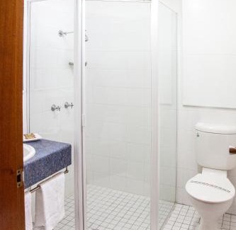Hamilton Hotel | Tudor Inn Newcastle