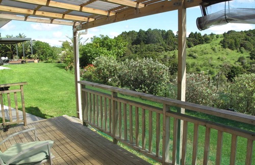 Wellsford Cottage | Tui Cottage, rural views close to Te Arai, Mangawhai and Te Hana