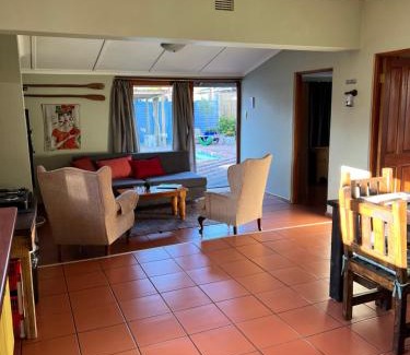 Oudtshoorn Apartment | Tuinhuis