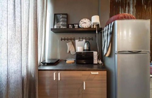 Bangkok Central Business District Apartment | Tuk Tuk House 250m from MRT Sirikit