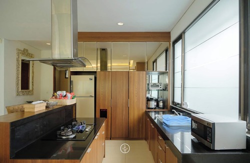 Bandung Villa | Tulip Hill View 6BR Villa with pool and movie room