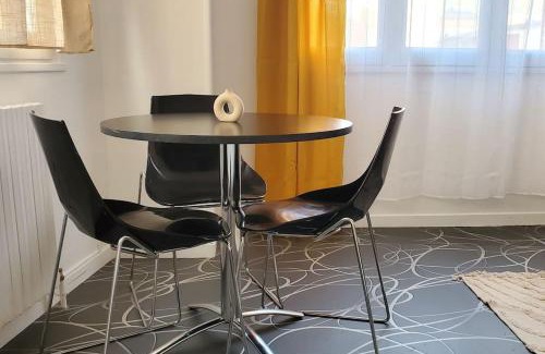 Saint-Quentin Apartment | Tulsa Home - Appartement 1 chambre Cosy et calme