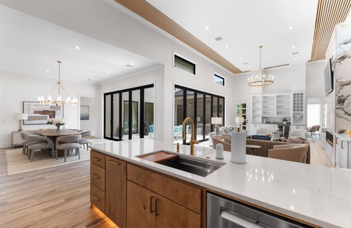 Tulsa House | Tulsa Luxury Retreat | Pool & Hot Tub