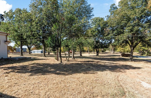 Tulsa House | Turkey Mountain Bungalow - Walk to the Trails