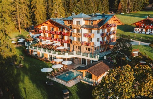 Ramsau am Dachstein House | Turm-suite mit Bad, WC, HP, Kurz - Hotel Lindenhof