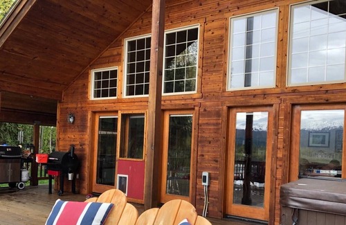 McCall House | Turner Lane Cabin is the classic mountain getaway in McCall