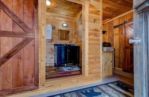 Pine Ridge Cabin | Turning Leaf Cabin in the Red River Gorge Pet Friendly Hi Speed 🛜