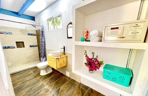 Tierra Bomba Island Cabin | Turquoise Cabin