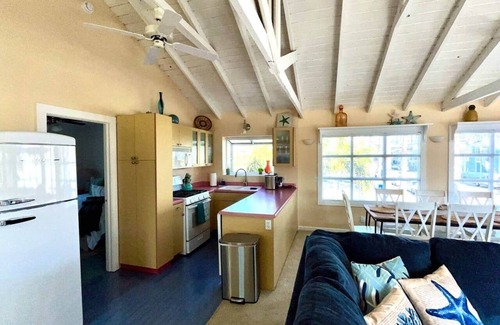 Avila Beach House | "Turquoise Tiki Avila Beach" 3 bd/2 bath, sleeps 8