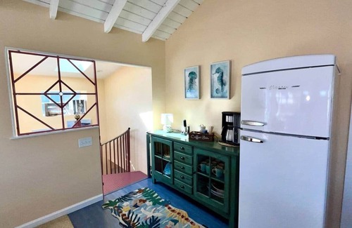 Avila Beach House | "Turquoise Tiki Avila Beach" 3 bd/2 bath, sleeps 8
