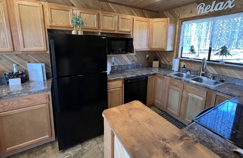 Wright City Ski Chalet | Turrach Ridge Escape, Innsbrook, A Woodland Waterfront Chalet Retreat