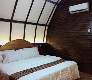 Kecamatan JONGGAT Hotel | Turrall Bungalow