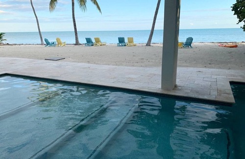 Islamorada House | Turtle Beach is an Oasis on the Atlantic Ocean