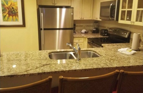Northeast Virginia Beach Resort | Turtle Cay - Key-West Style 2Bedrm 2.5bath Full Week Oceanview July 10-17