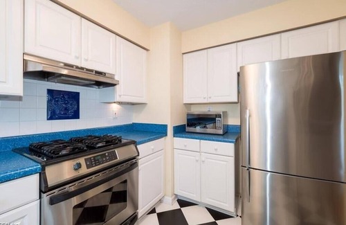Northeast Virginia Beach House | Turtle Cove - North End VB