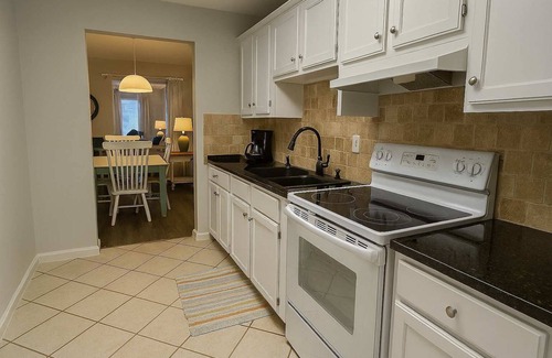 Saint Simons Island Apartment | Turtle Cove Summary: