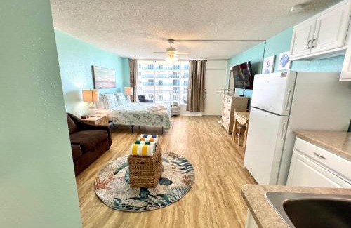 Daytona Beach Apartment | Turtle Time in Castaways Resort