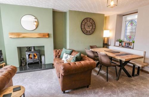 Rhiwbryfdir House | TurTwig Cottage
