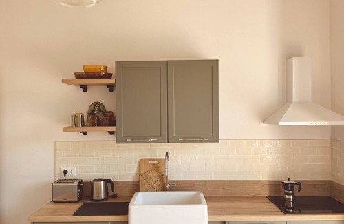 Aquilea Apartment | Tuscan Duplex with Breathtaking Views just 15 minutes away from Lucca