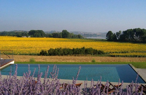 Chiusi House | Tuscan Escape with Pool
