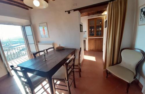 Montecastelli House | Tuscan Hilltop Getaway