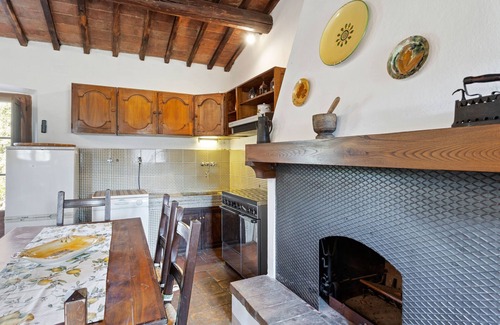 Riccio House | Tuscan Holiday Home with Pool
