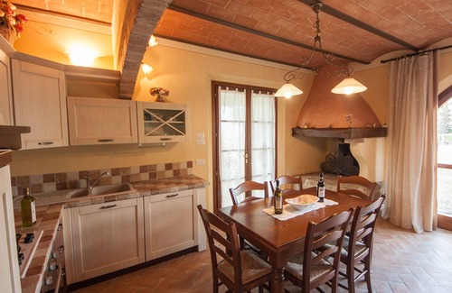 Gambassi Terme House | Tuscan house in an ancient village near San Gimignano - Il Fienile