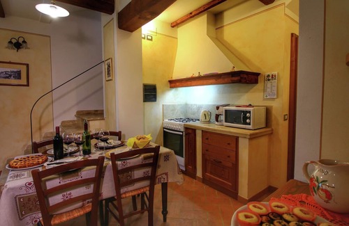Santa Maria Cottage | Tuscan Retreat with Pool