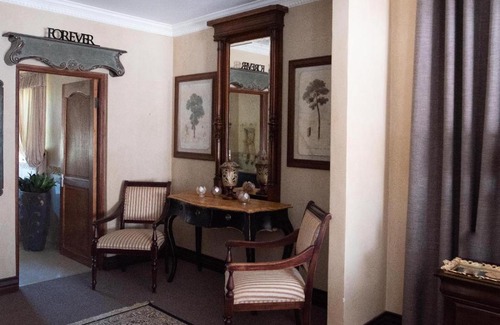 Bloemfontein House | Tuscan Rose
