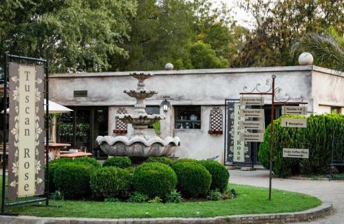Bloemfontein House | Tuscan Rose
