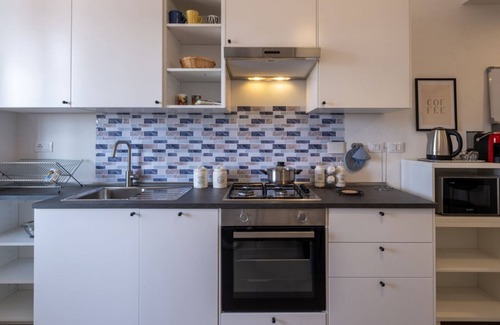 Careggi Rifredi Apartment | Tuscan Tempo Corridoni Apartment