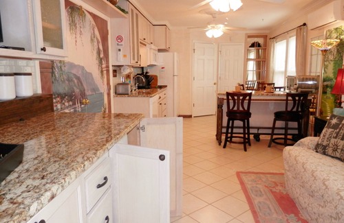 Terry Sanford Apartment | Tuscan Villa Cottage, Fayetteville, NC