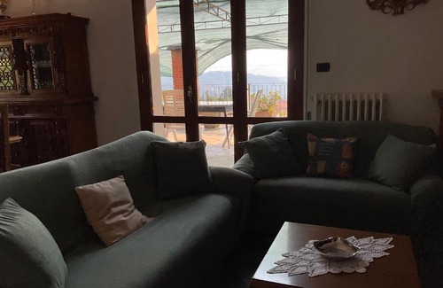 Arlia Apartment | Tuscany Hills Penthouse