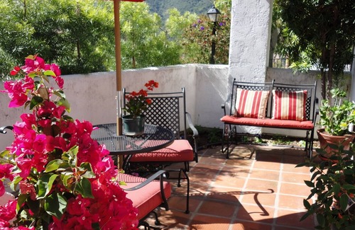 Palisades Highlands House | Tuscany Style Townhome Villa