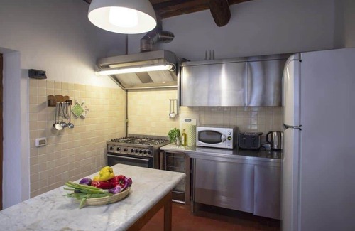 Palaia Villa | Tuscany vacation rental