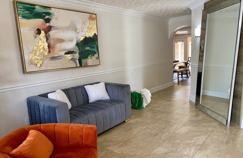 Tampa Villa | Tuscany Villa Backyard Oasis in the Heart of Tampa